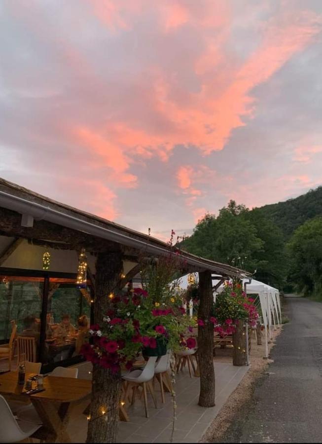 Les Roches Chambre D'Hotes Servant Exteriör bild